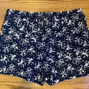 Blue Floral Pattern Shorts - Banana Repulic